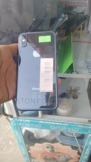 Apple iPhone XR 64 GB Black