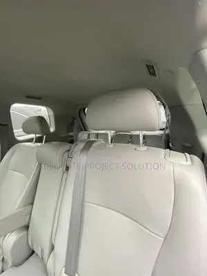 Toyota Highlander Limited 2012 Gray