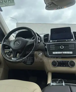 Mercedes-Benz GLE-Class 2018 White