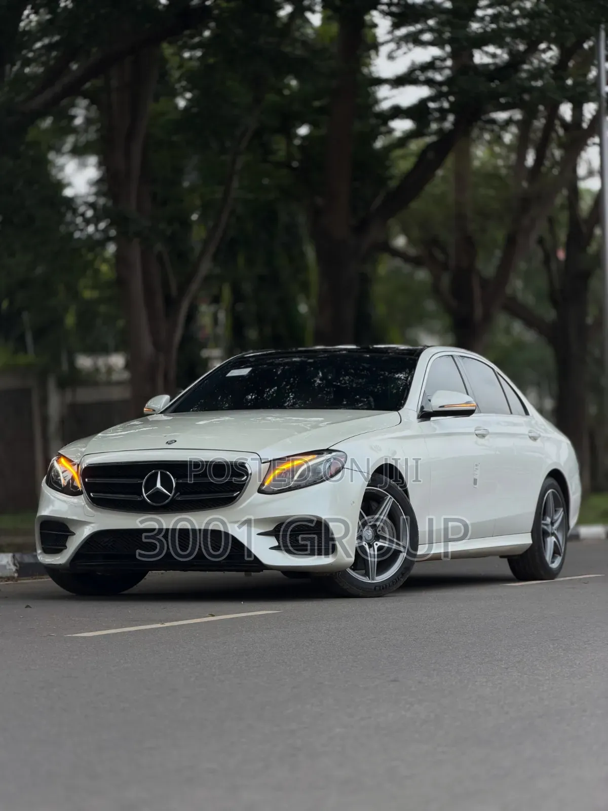 Mercedes-Benz E300 2016 White