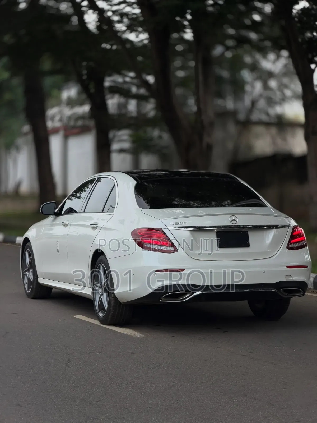 Mercedes-Benz E300 2016 White