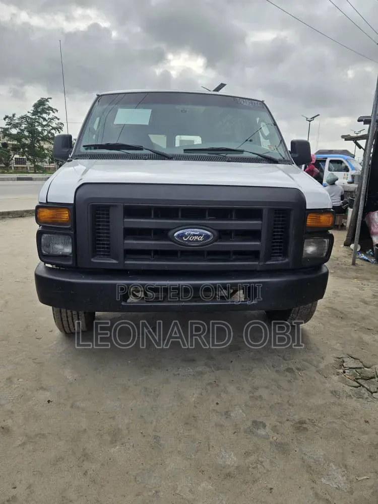 Ford E250 2008 White