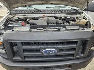 Ford E250 2008 White