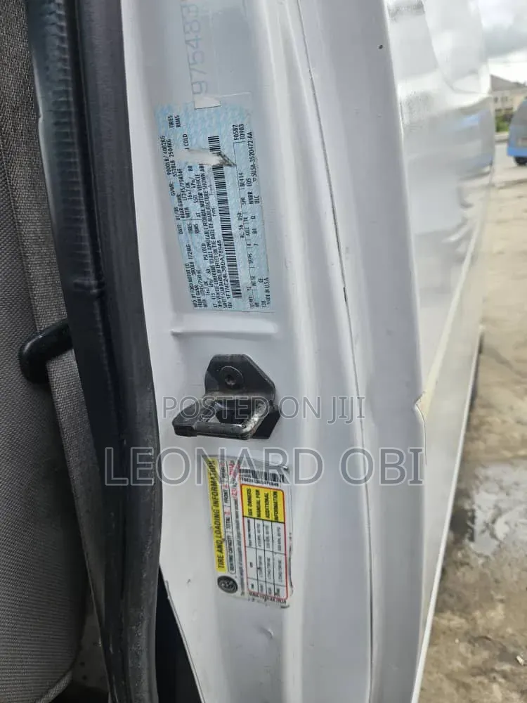 Ford E250 2008 White