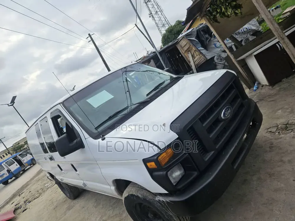 Ford E250 2008 White