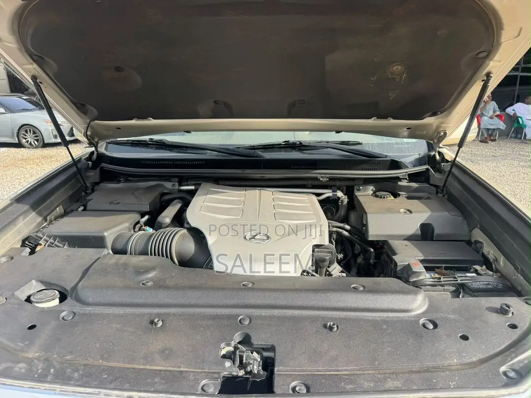 Lexus GX 2012 Gold