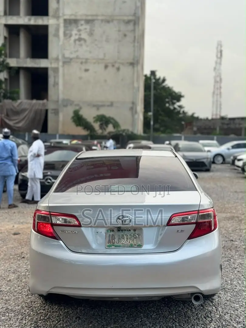 Toyota Camry 2012 Silver