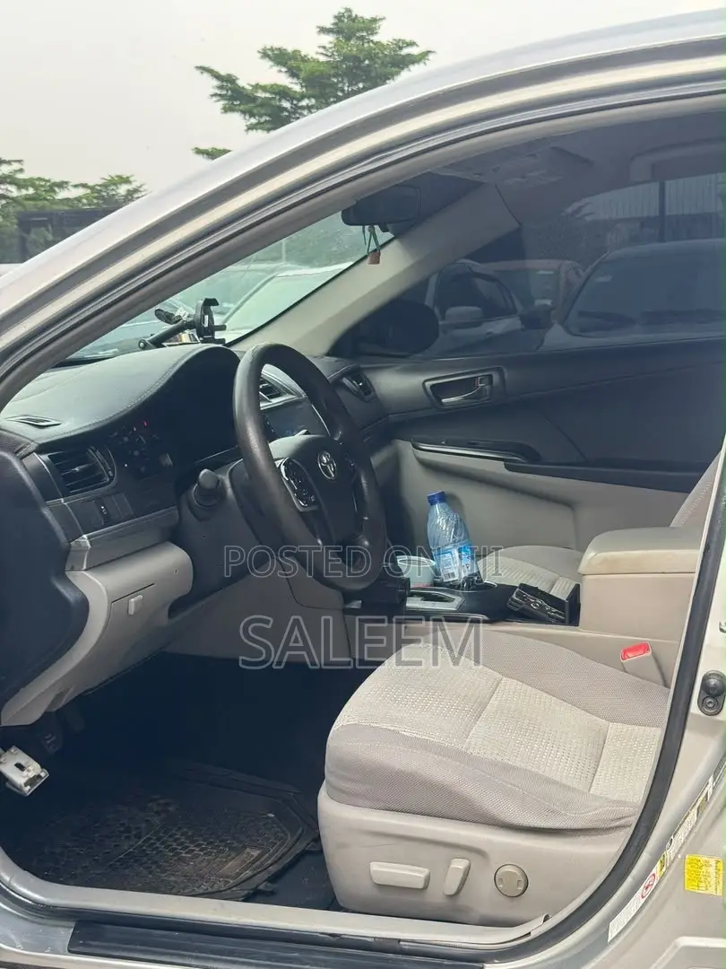 Toyota Camry 2012 Silver