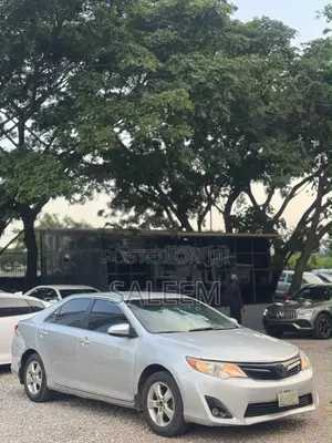 Toyota Camry 2012 Silver
