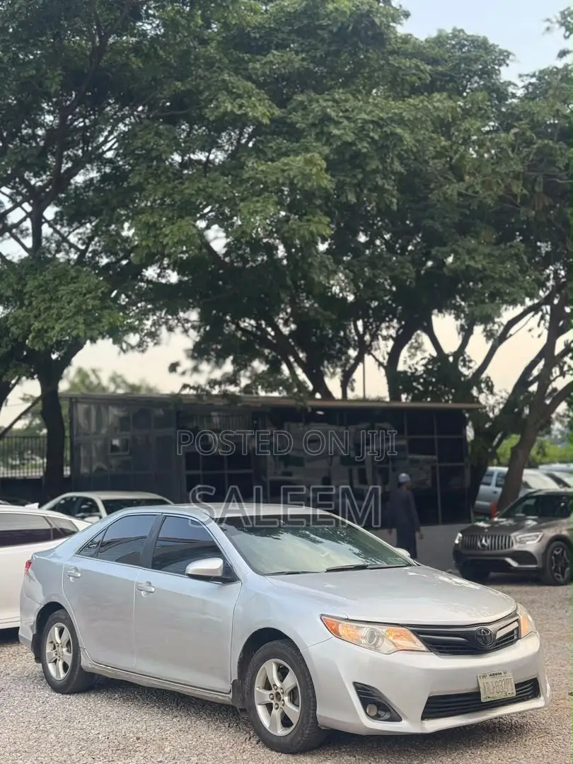 Toyota Camry 2012 Silver