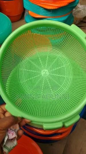 Large Plastic Colander Basket