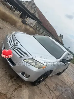 Toyota Camry 2010 Silver