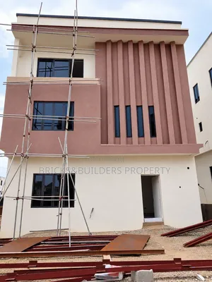 5bdrm Duplex in Guzape District for sale