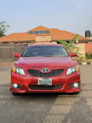 Toyota Camry SE 4dr Sedan (2.5L 4cyl 6A) 2011 Red