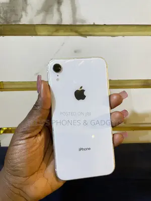 Apple iPhone XR 64 GB White