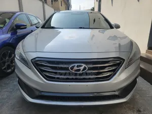 Hyundai Sonata Sport 4dr Sedan (2.4L 4cyl 6A) 2015 Silver