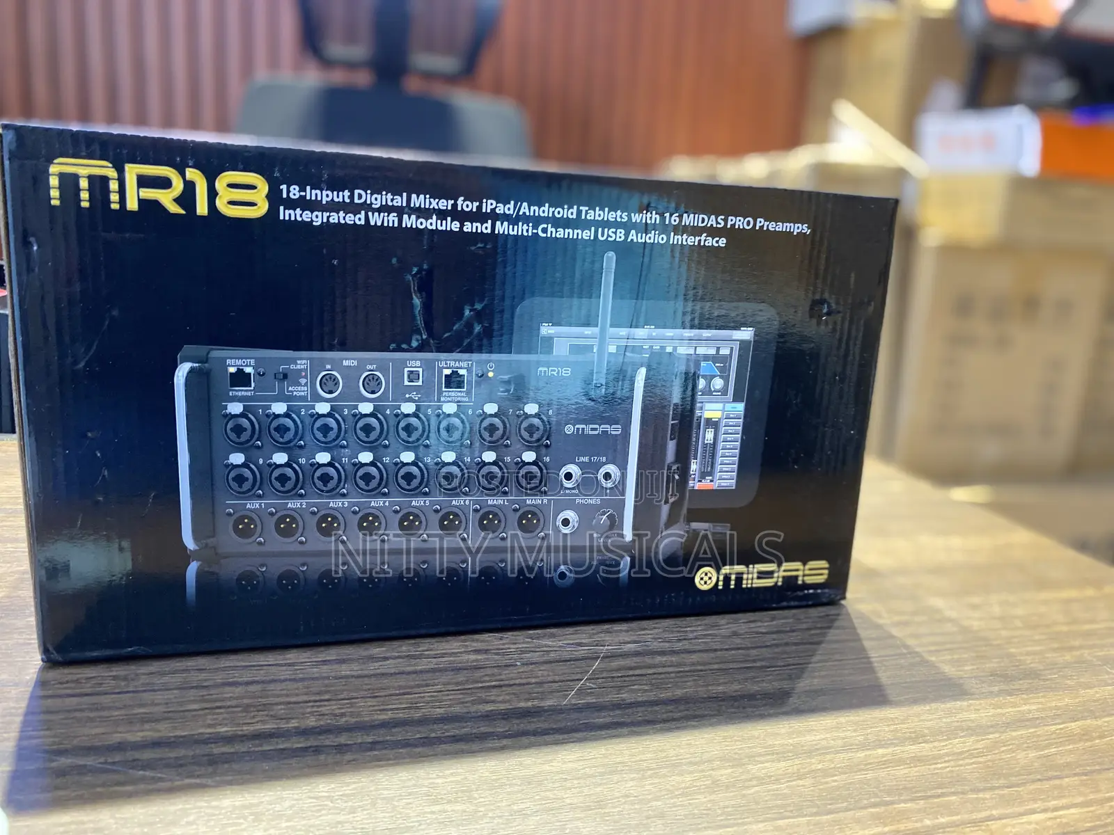 Midas Mr18 18-Input Digital Mixer With iPad/Android Control