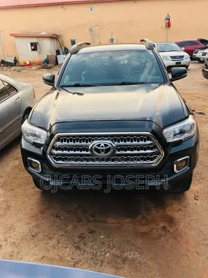 Toyota Tacoma 2017 Black