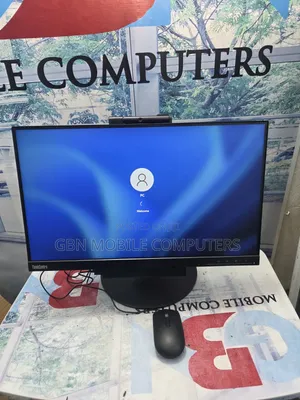 Desktop Computer Lenovo ThinkStation P330 8GB Intel Core i3 HDD 500GB