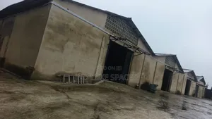 4-Bay Warehouse Available on a Tarred Road.