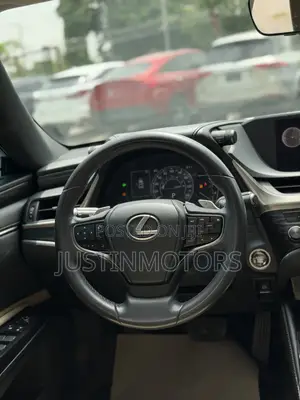 Lexus ES 350 FWD 2019 White