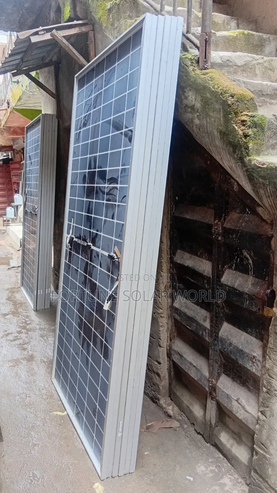 750watts Jinko Mono Solar Panel