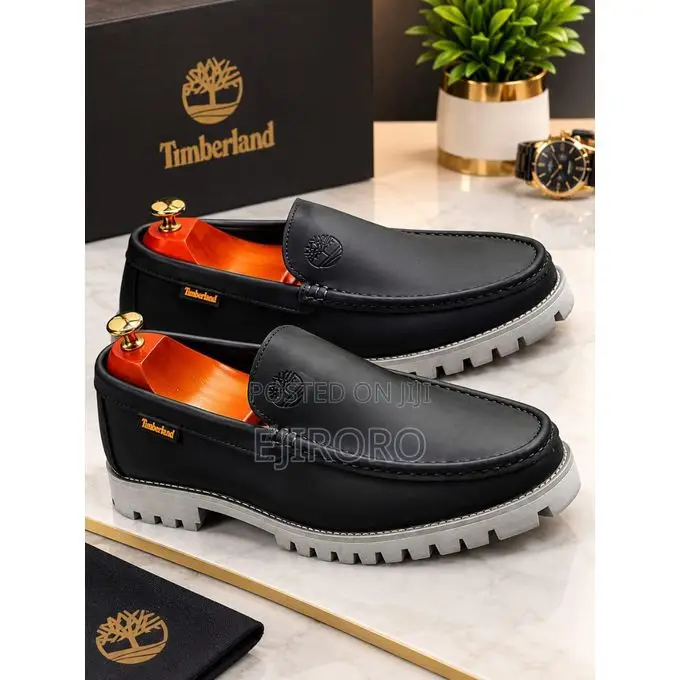 Timberland Men’s Rugged Leather Loafers
