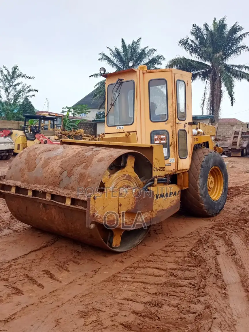 Dynapac CA25D Vibratory Roller 13 Tons