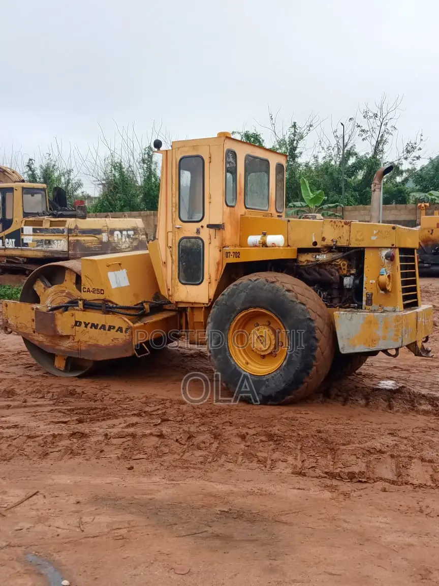 Dynapac CA25D Vibratory Roller 13 Tons