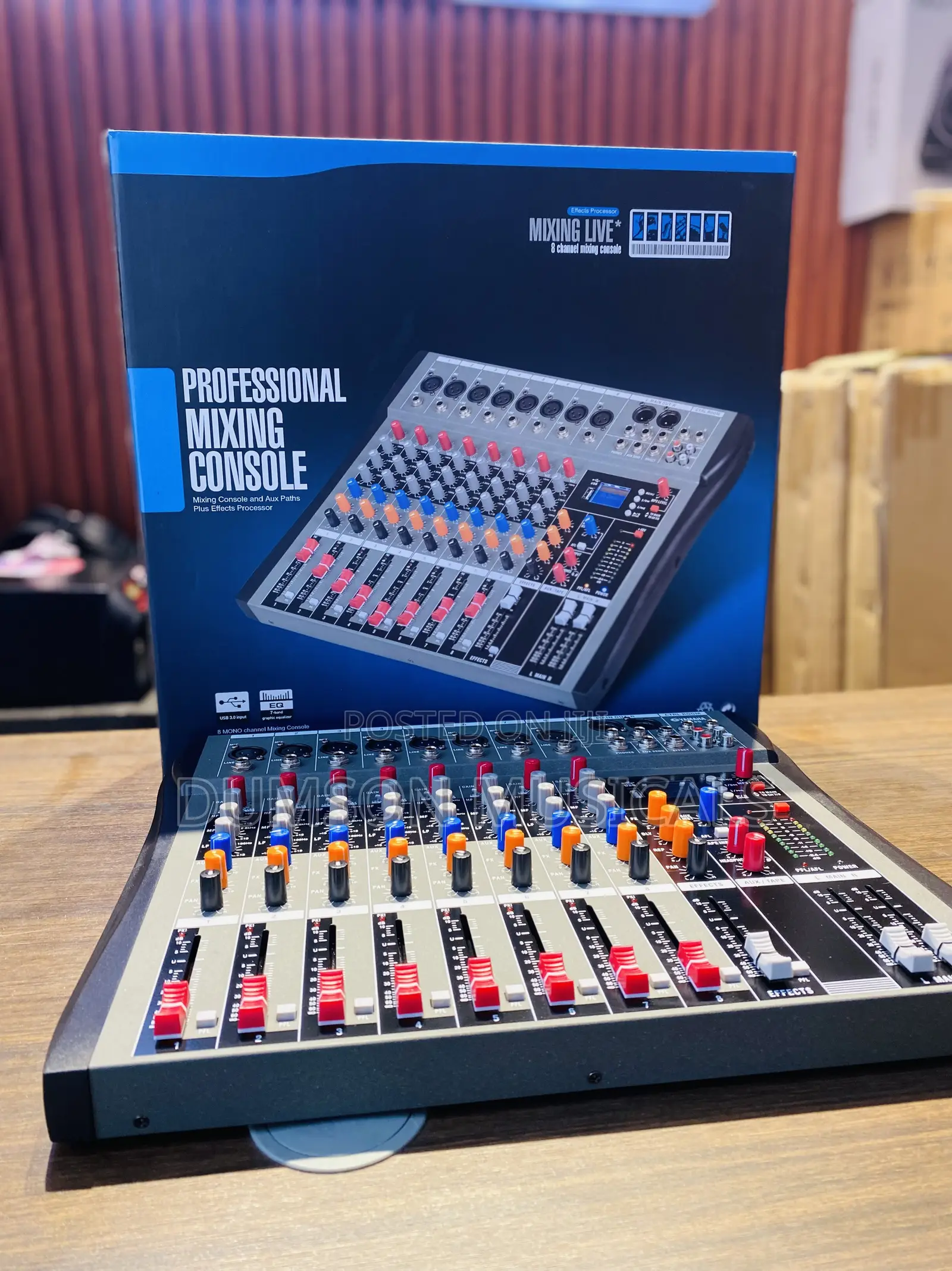 8 Channels Mixer Console