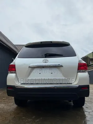 Toyota Highlander Limited 3.5L 2WD 2013 White