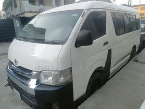 Toyota HiAce 2012 White