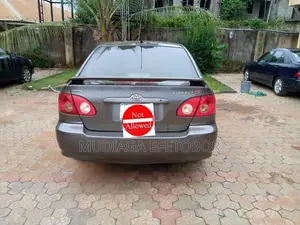 Toyota Corolla 2005 Gray