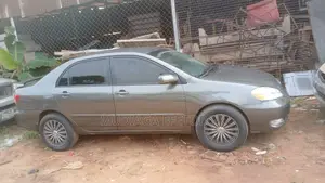 Toyota Corolla 2005 Gray