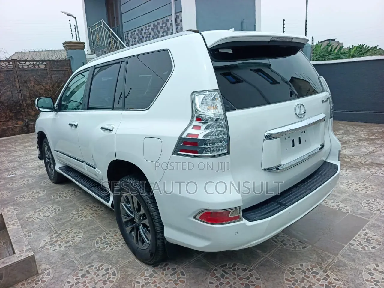 Lexus GX 460 Base 2019 White