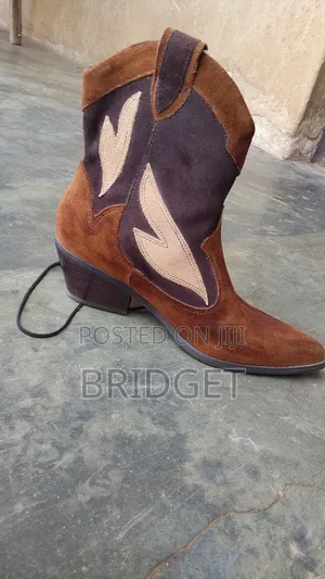 Women's Ankle Shoe