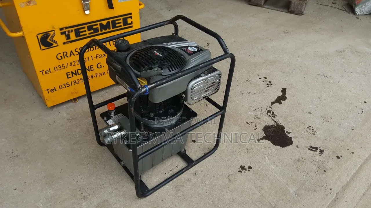 Tesmec Gasoline Engine Hydraulic Pump