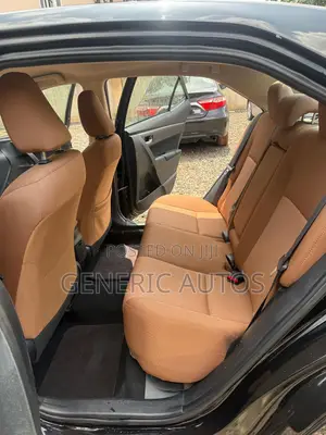 Toyota Corolla LE 4dr Sedan (1.8L 4cyl CVT) 2015 Black