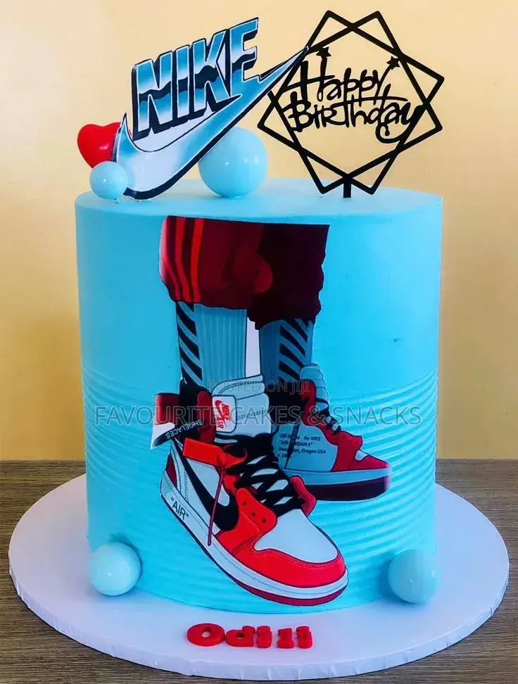 10inchs 3layers Cake