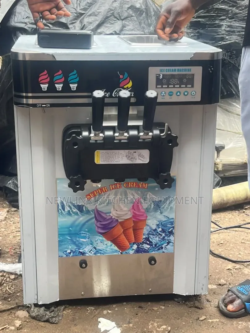 Ice Cream Machine Soft Table Top 3nozzle