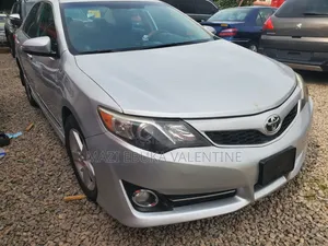 Toyota Camry 2013 Silver