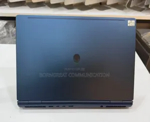 New Laptop Alienware 16 Aurora 16GB Intel Core 7 SSD 512GB
