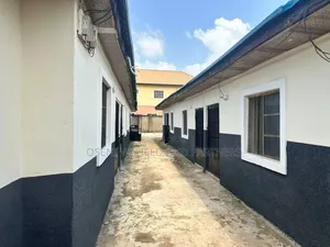 2bdrm Block of Flats in Bwari / Bwari for rent