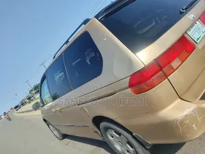 Honda Odyssey 2003 Gold