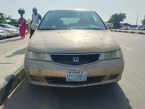 Honda Odyssey 2003 Gold