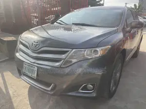 Toyota Venza V6 2010 Brown