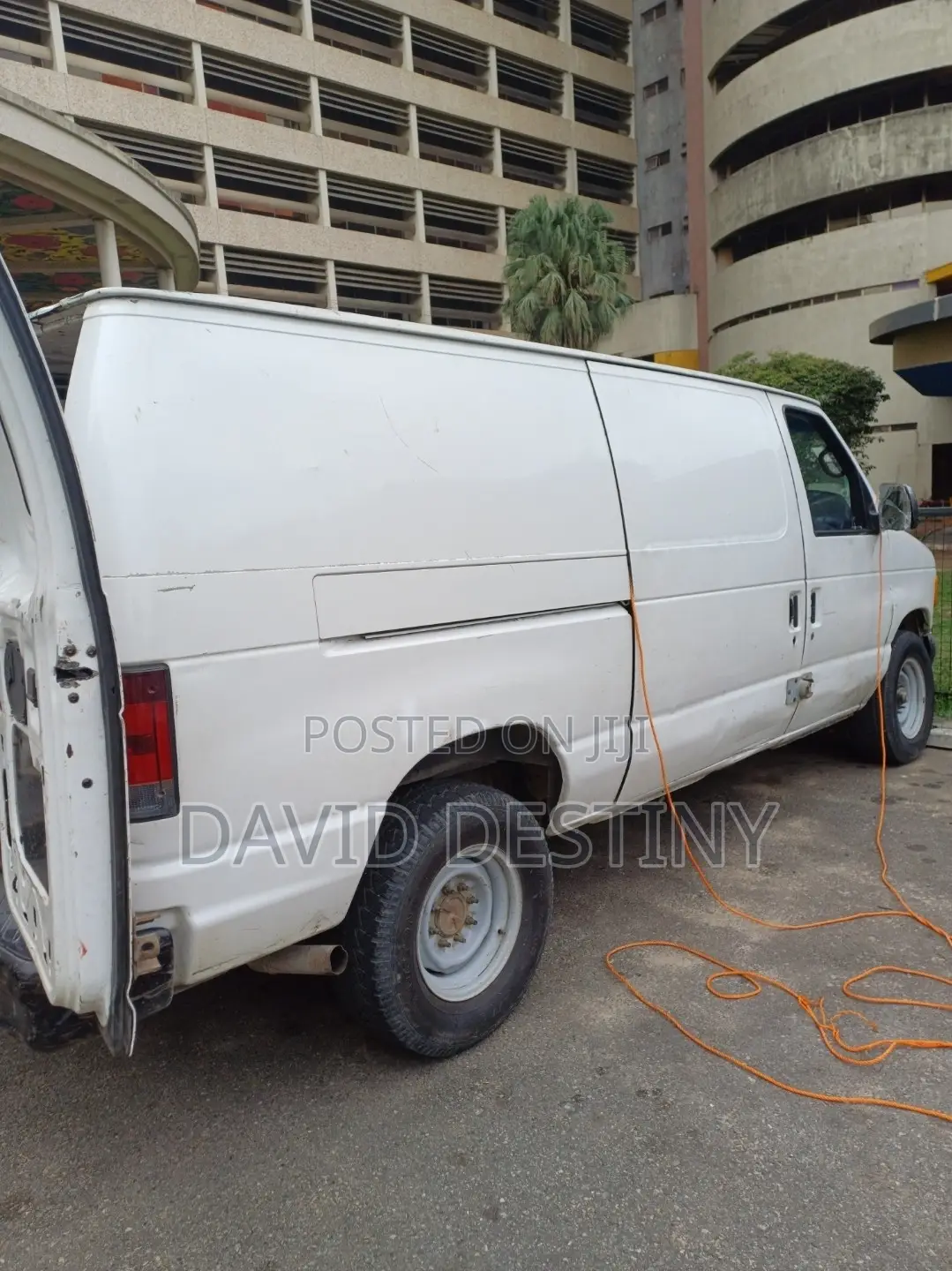 Ford E250 2002 White