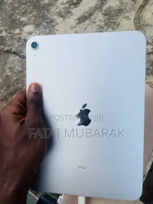New Apple iPad 10.2 (2021) 64 GB Silver