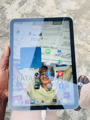 New Apple iPad 10.2 (2021) 64 GB Silver