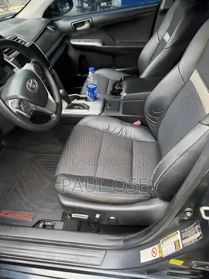 Toyota Camry SE 4dr Sedan (2.5L 4cyl 6A) 2013